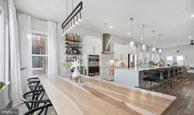 $3,700 | 16204 Connors Way, Unit 62, Rockville, MD 20855