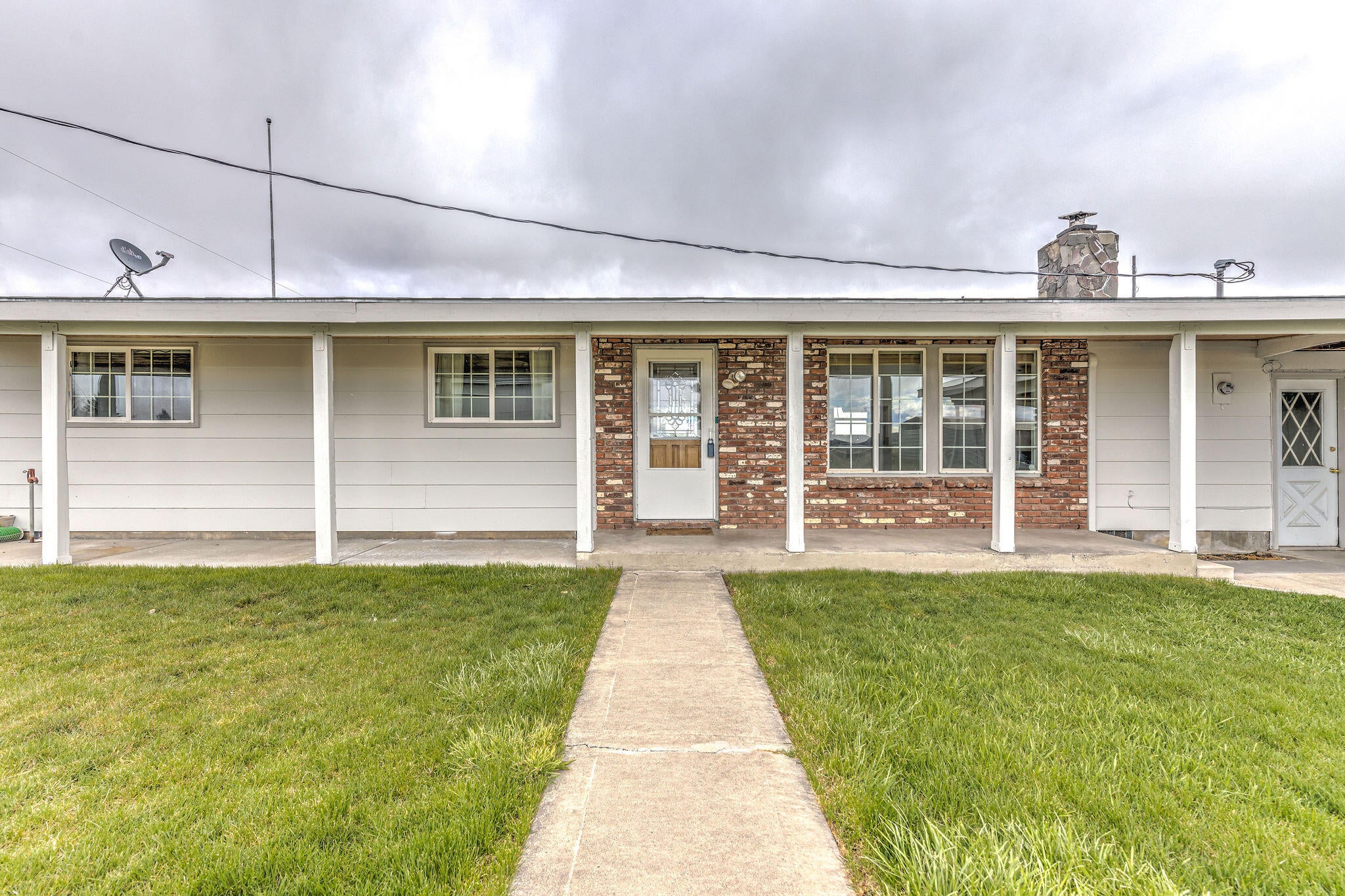 FRONT OF HOME