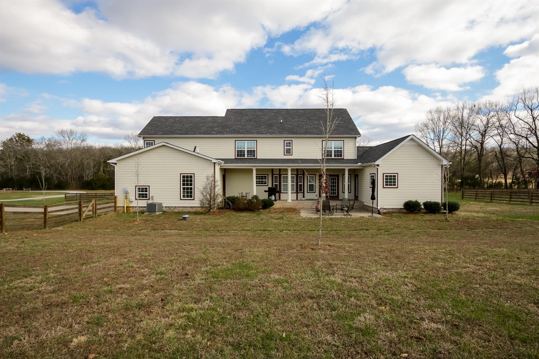 1069 Northern Road Mount Juliet, TN 37122 - Photo 3 of 30 a view of a house with a yard