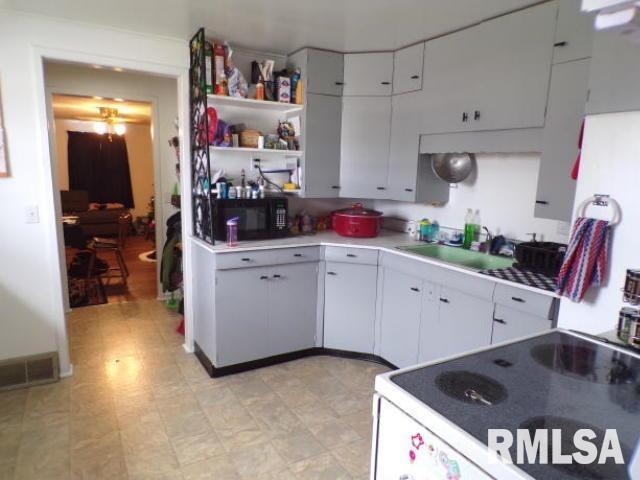 208 East A Street Alpha, IL 61413 - Photo 10 of 17 Gallery Image 10