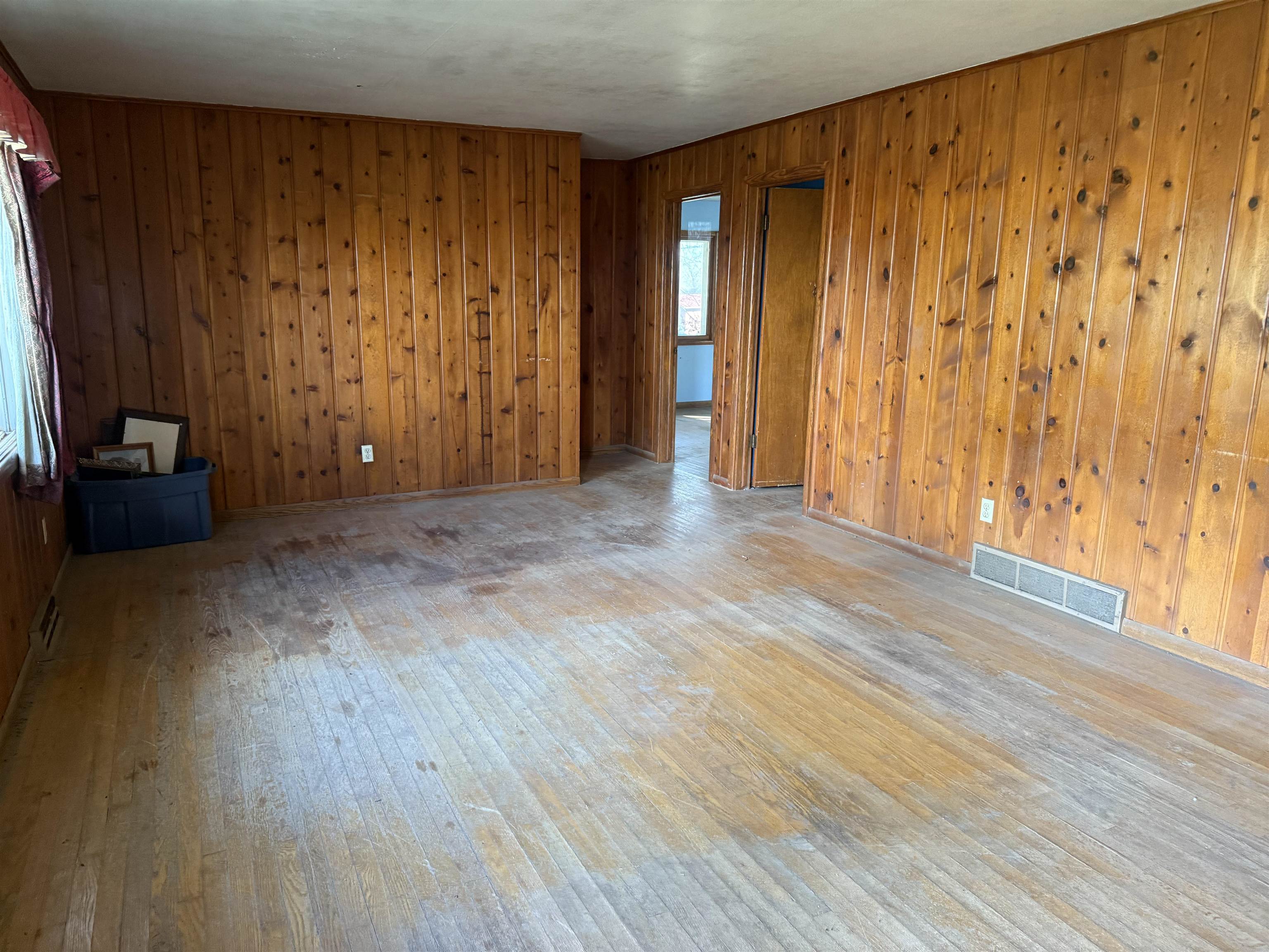 N2492 Tremaine Road Darien, WI 53114 - Photo 4 of 18