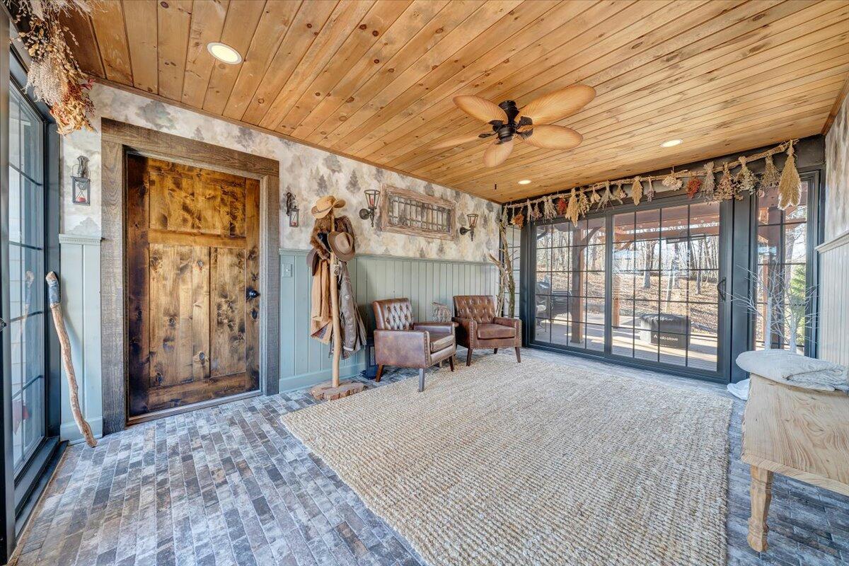 3851 Joppa Mill Road Moneta, VA 24121 - Photo 18 of 104 a spacious bedroom with a bed and a large window