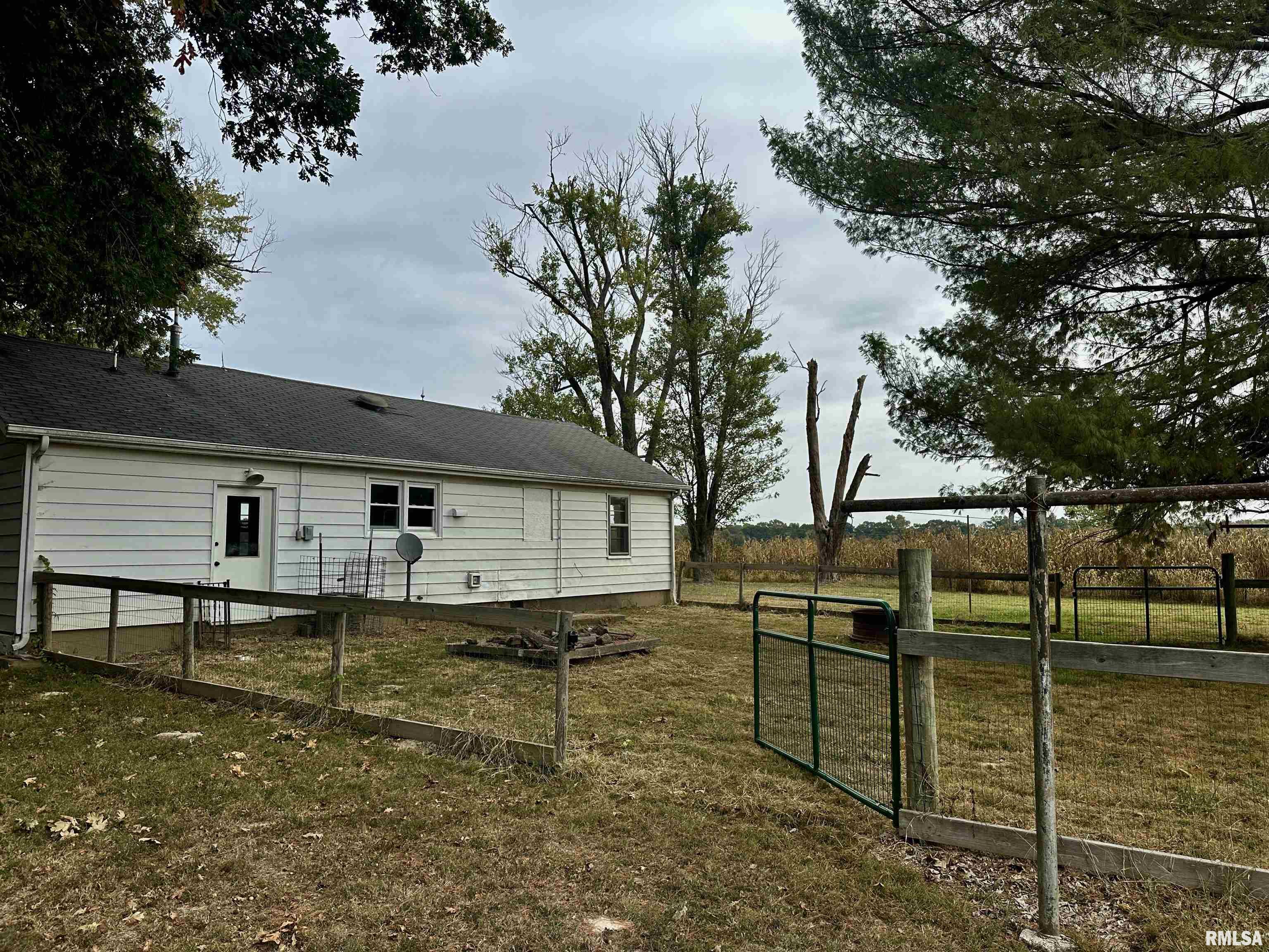 7184 Quail Run Road Salem, IL 62881 - Photo 38 of 41