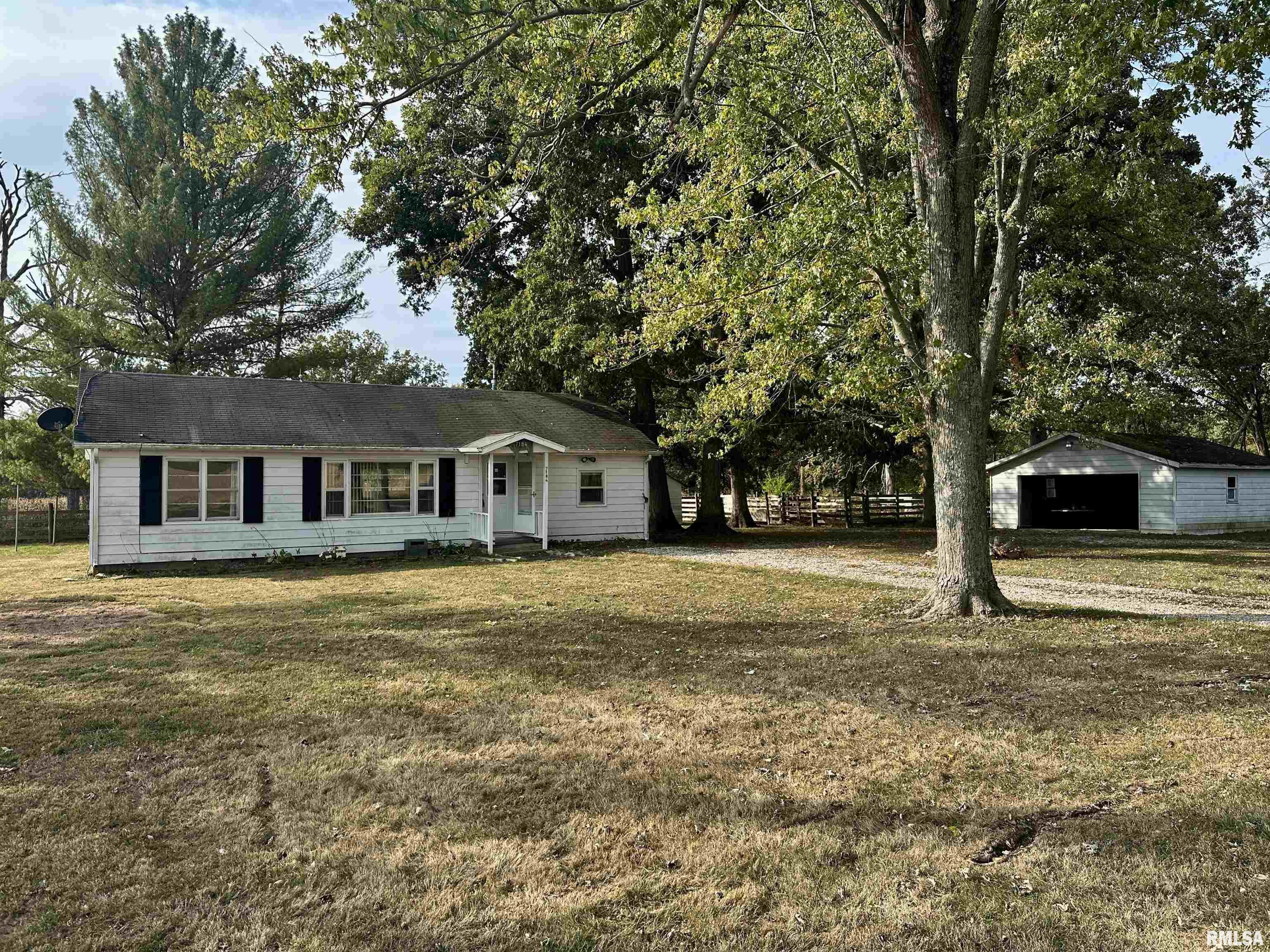 7184 Quail Run Road Salem, IL 62881 - Photo 9 of 41