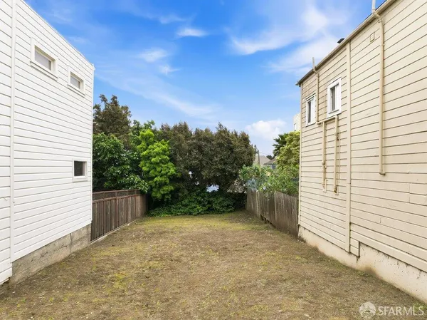 $405,000 | 289 Chenery Street, San Francisco, CA 94131