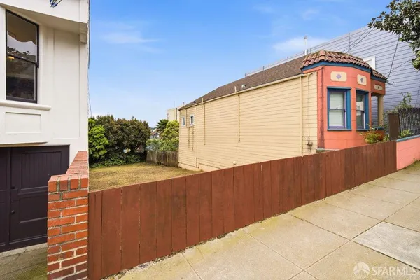 $405,000 | 289 Chenery Street, San Francisco, CA 94131