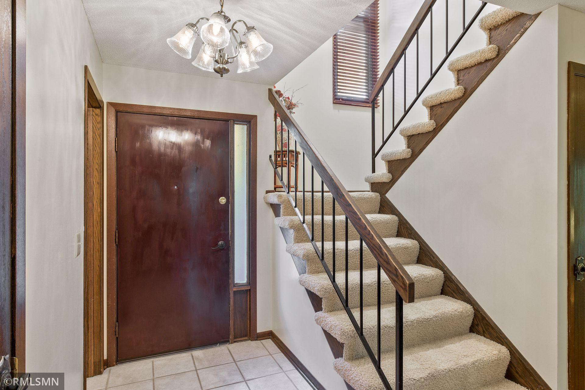 8789 Basswood Road Eden Prairie, MN 55344 - Photo 7 of 36 Gallery Image 7