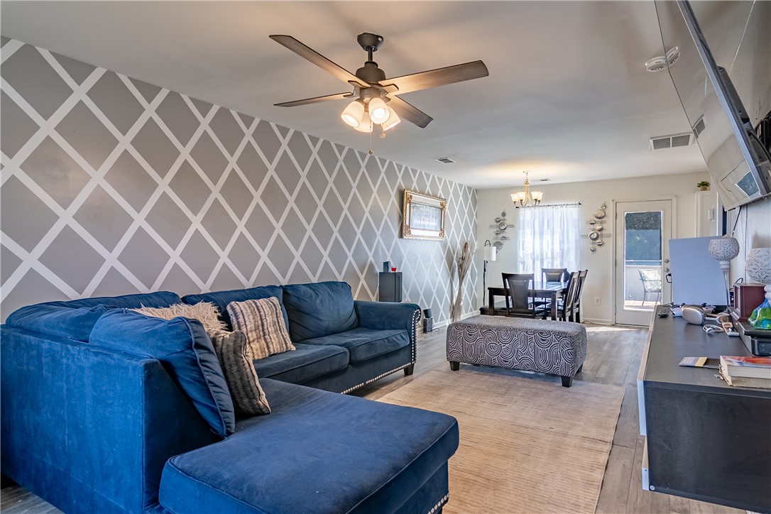 105 Combine Lane Anderson, SC 29624 - Photo 11 of 39 Living Room