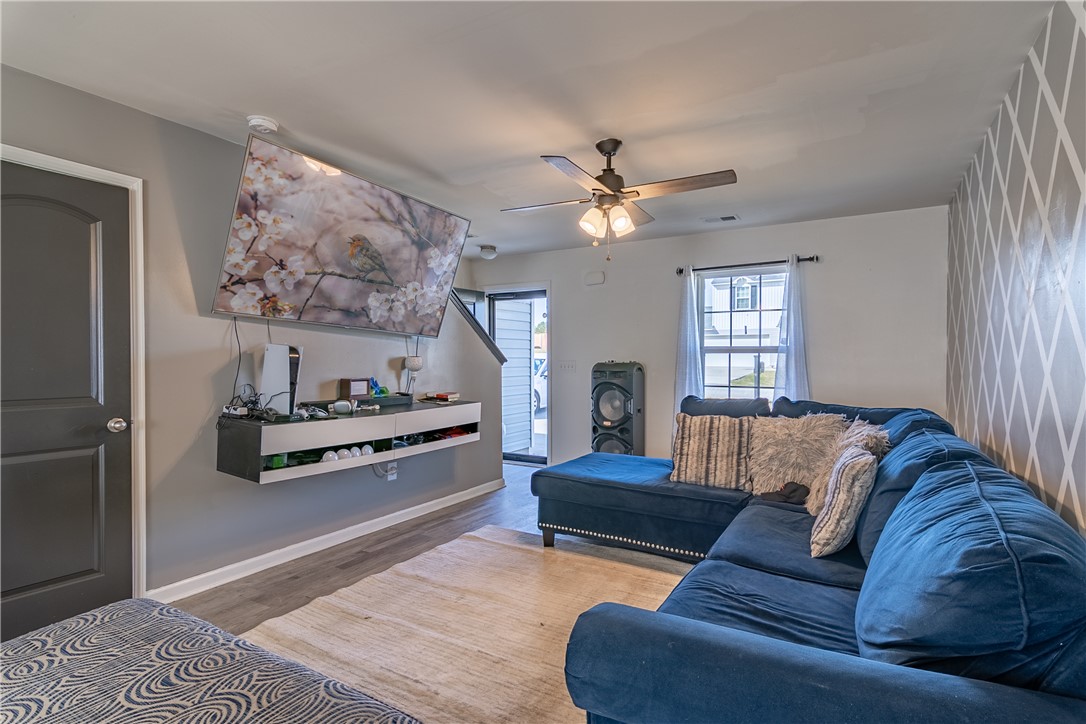 105 Combine Lane Anderson, SC 29624 - Photo 12 of 39 Living Room