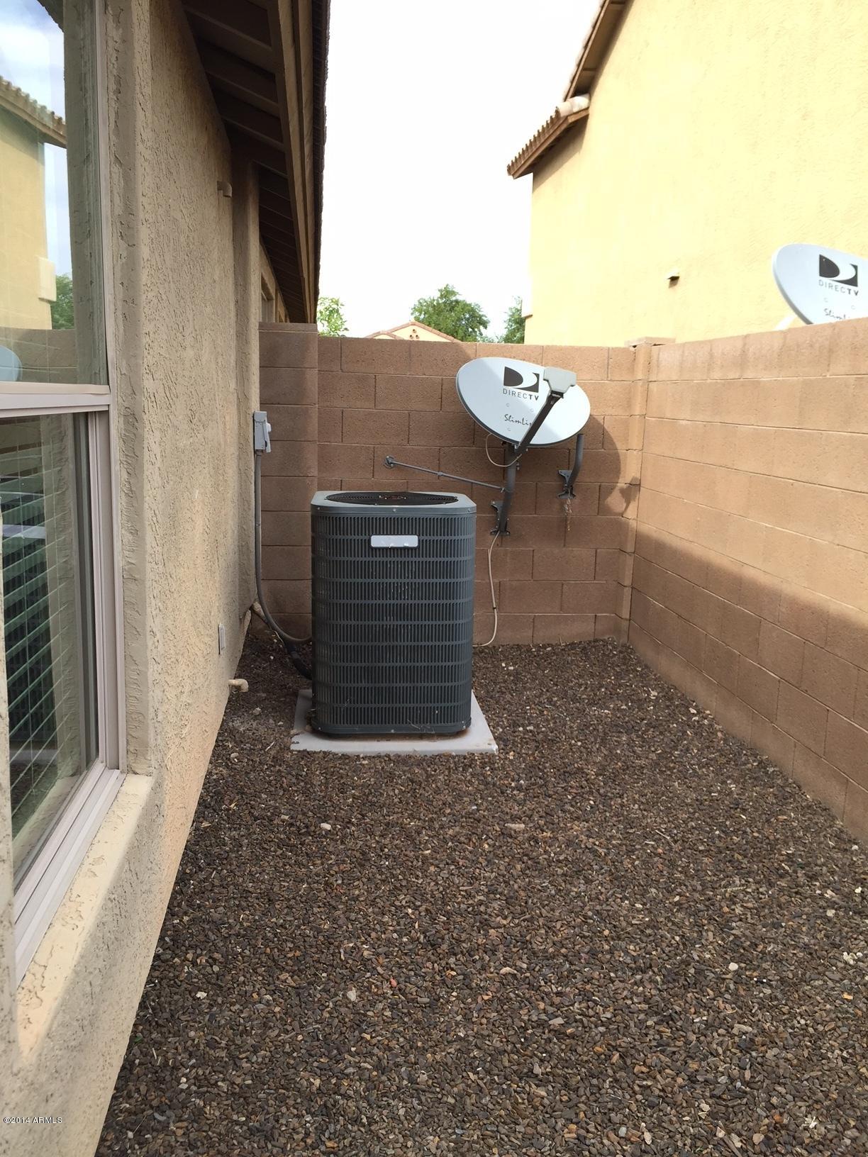 3115 West Alta Vista Road Phoenix, AZ 85041 - Photo 27 of 27 Side Yard