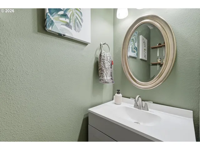 $274,900 | 28740 Southwest Parkway Avenue, Unit D2, Wilsonville, OR 97070