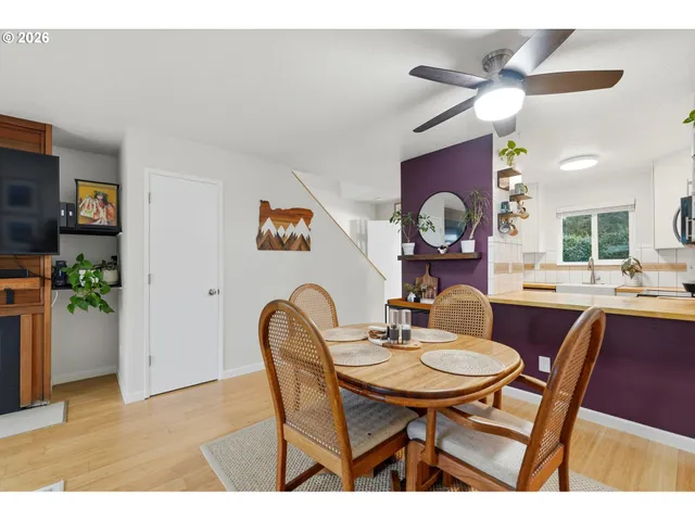 $274,900 | 28740 Southwest Parkway Avenue, Unit D2, Wilsonville, OR 97070