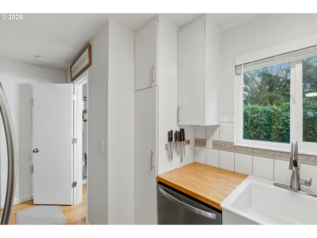 $274,900 | 28740 Southwest Parkway Avenue, Unit D2, Wilsonville, OR 97070