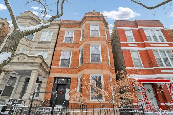 $3,000 | 2642 West Potomac Avenue, Unit 1, Chicago, IL 60622
