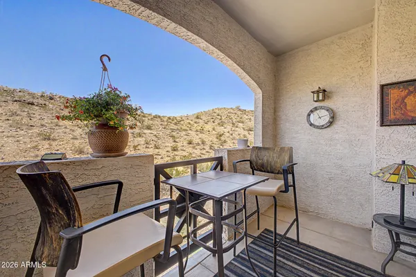 $349,900 | 3236 East Chandler Boulevard, Unit 2055, Phoenix, AZ 85048