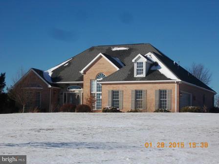 83 Kitchen Orchard Road Hedgesville, WV 25427 - Photo 1 of 22 Exterior (Front)