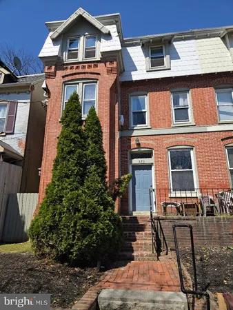 $1,400 | 823 North Jackson Street, Unit 1, Wilmington, DE 19806