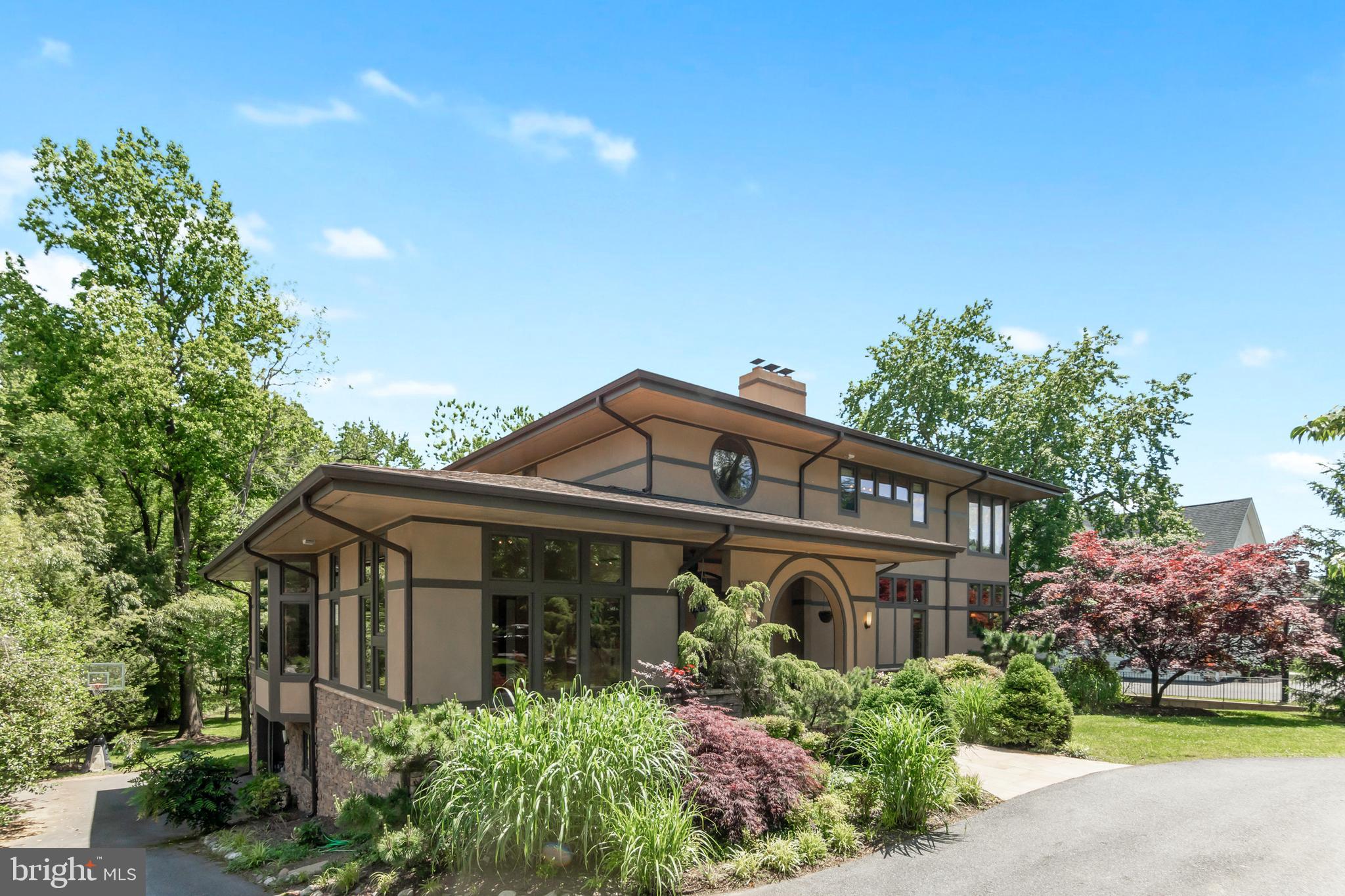 10107 Gary Road Potomac, MD 20854 - Photo 3 of 62 Front Angle View