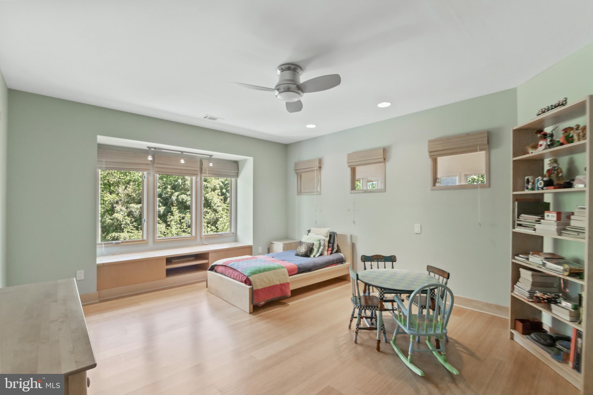 10107 Gary Road Potomac, MD 20854 - Photo 40 of 62 Upstairs Bedroom 4
