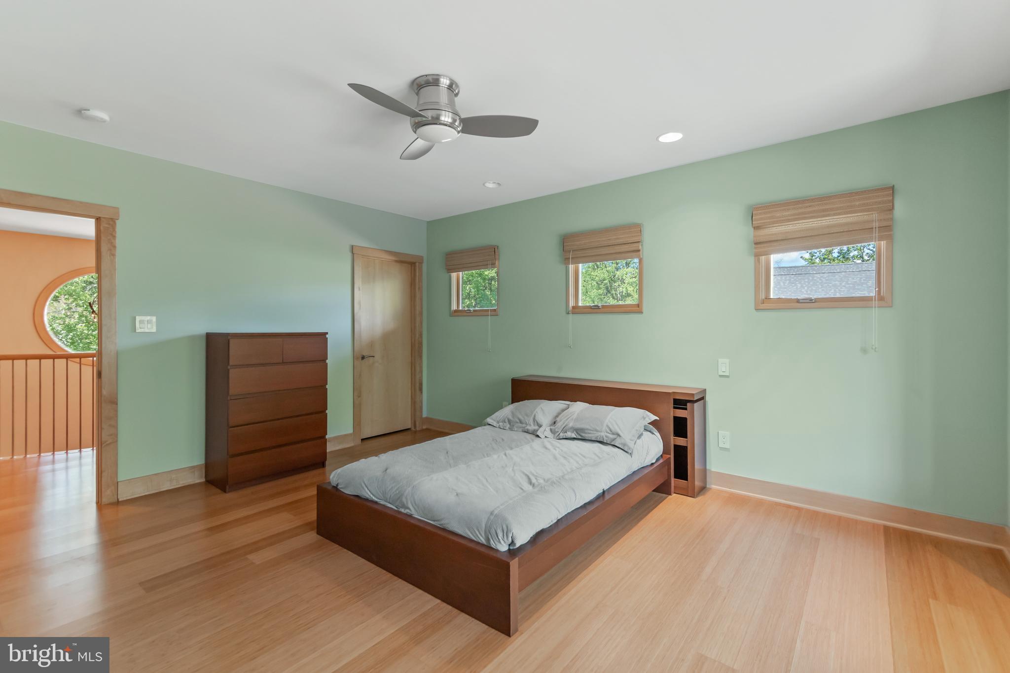 10107 Gary Road Potomac, MD 20854 - Photo 42 of 62 Upstairs Bedroom 5
