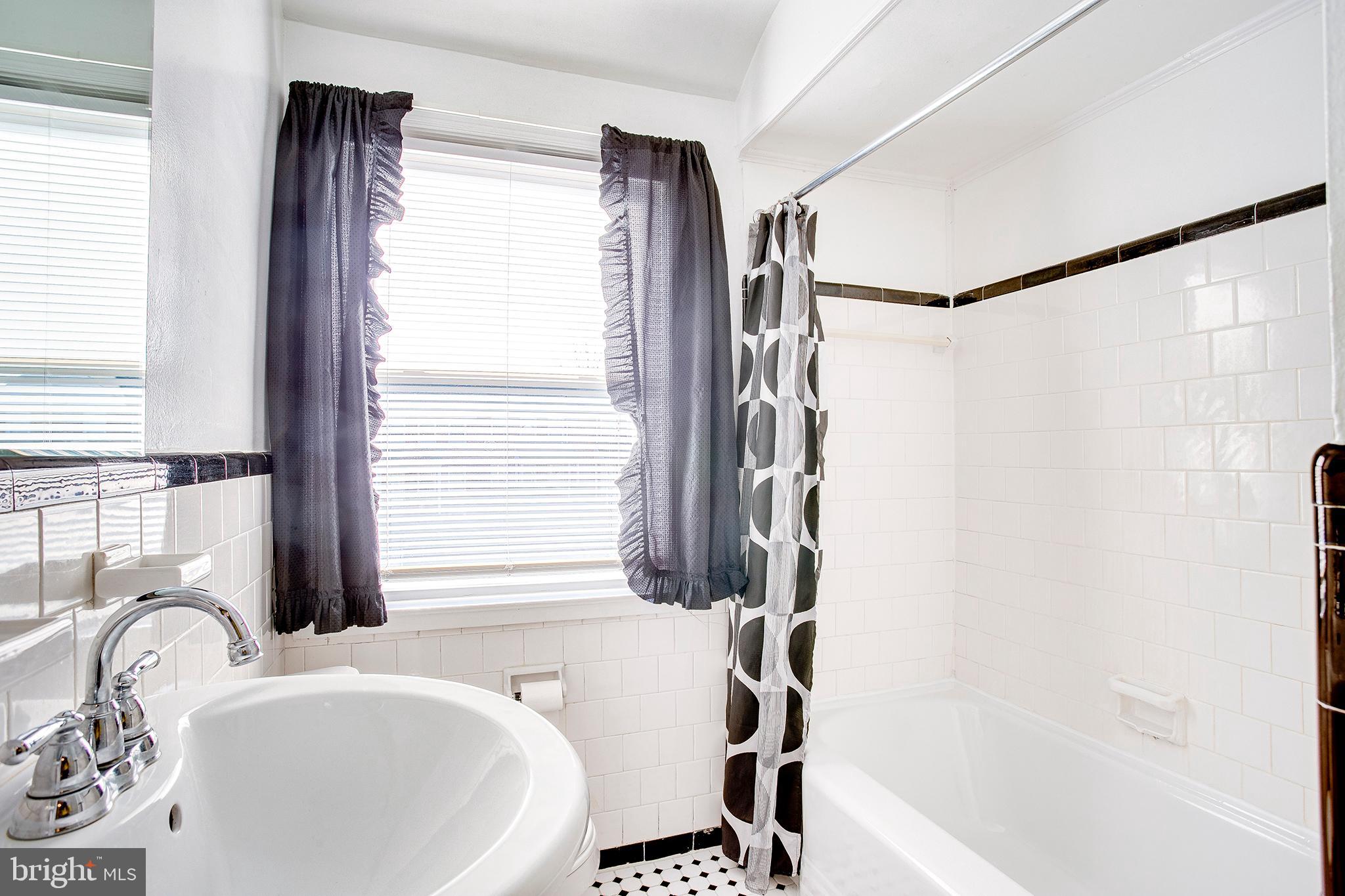 1348 Pentridge Road Baltimore, MD 21239 - Photo 24 of 31
