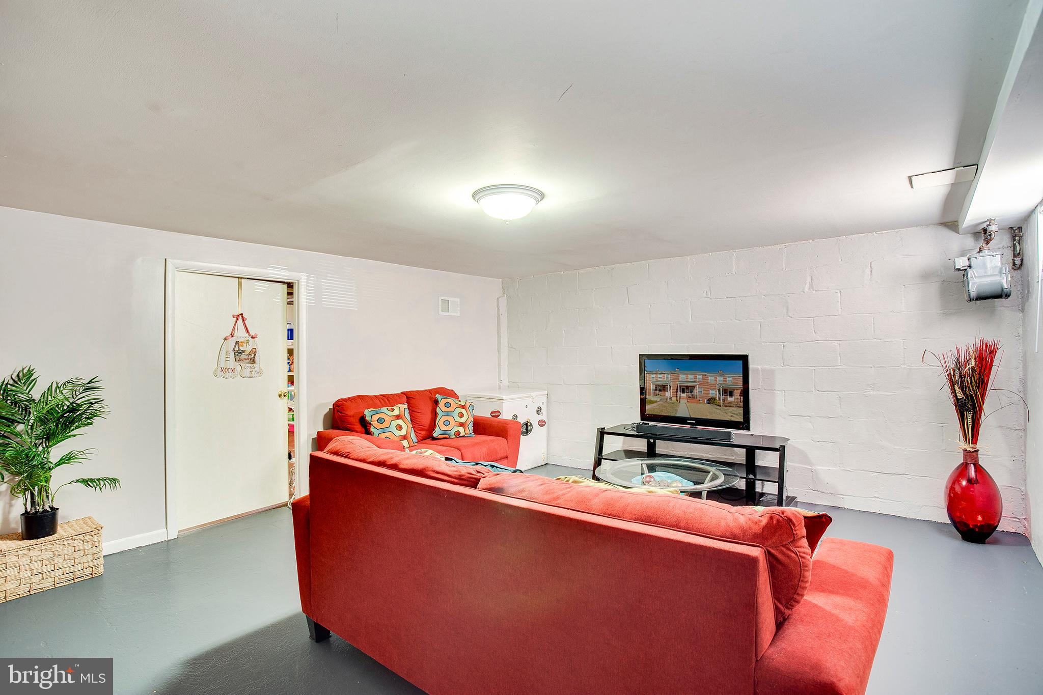 1348 Pentridge Road Baltimore, MD 21239 - Photo 25 of 31