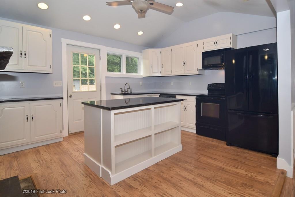 196 Hornbine Road Rehoboth, MA 02769 - Photo 3 of 31 Gallery Image 3