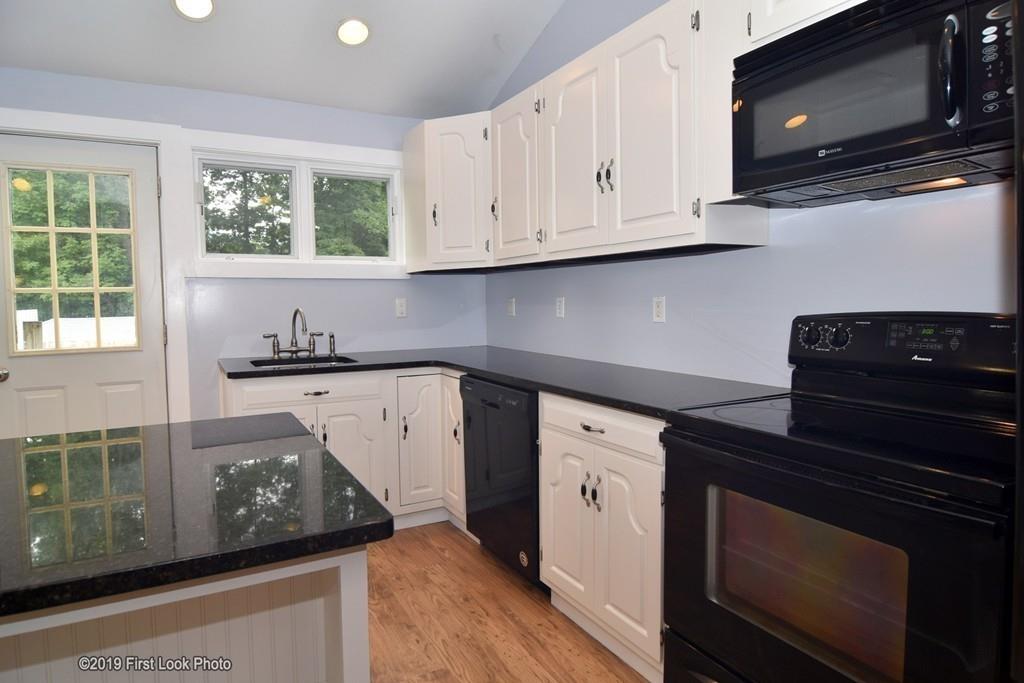 196 Hornbine Road Rehoboth, MA 02769 - Photo 4 of 31 Gallery Image 4