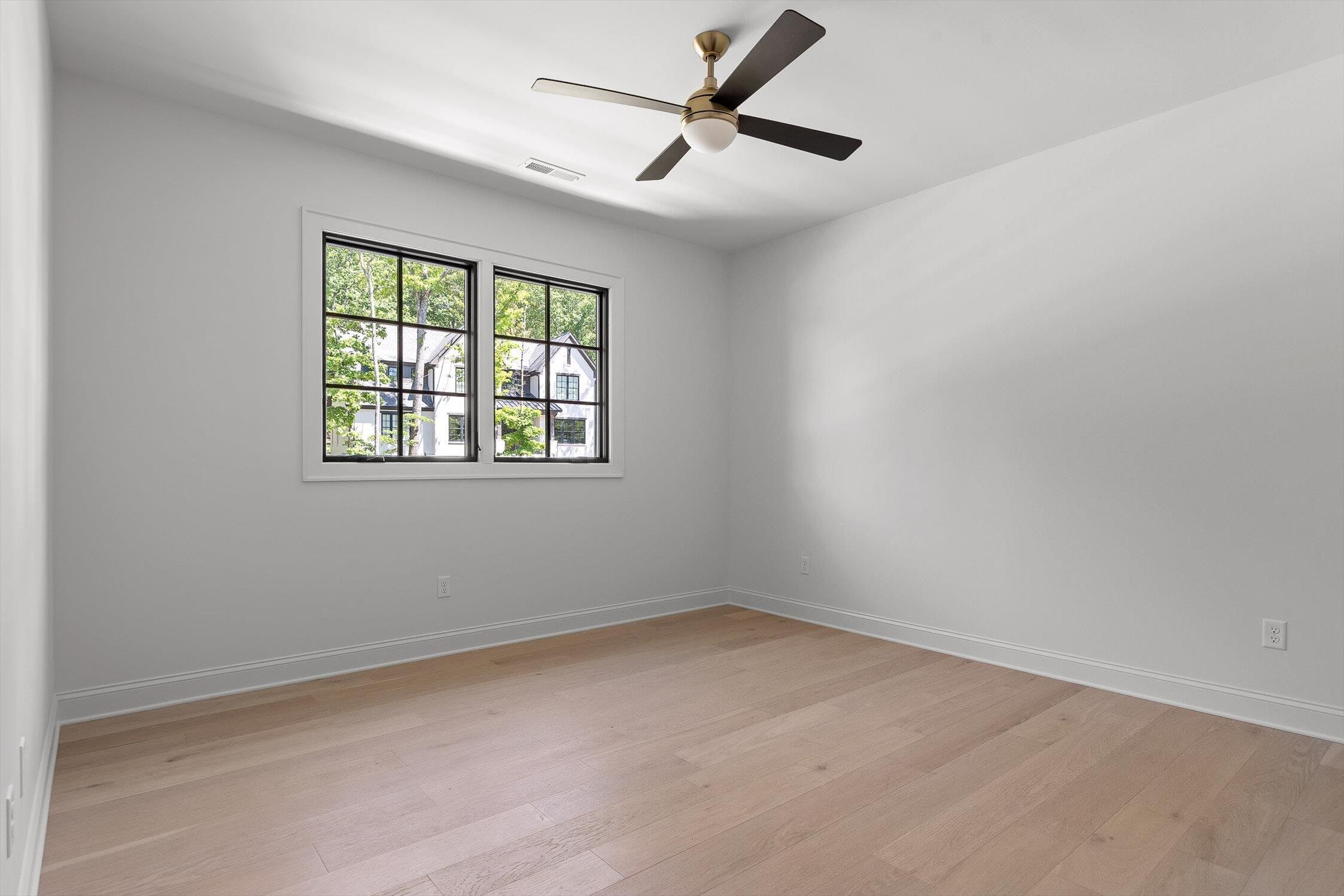 4597 Amethyst Road Chattanooga, TN 37419 - Photo 35 of 47 Bedroom3 - 2nd floor