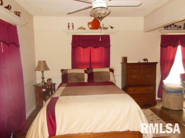 428 East 4th Street Flora, IL 62839 - Photo 11 of 21 Gallery Image 11