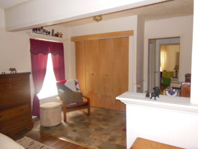 428 East 4th Street Flora, IL 62839 - Photo 12 of 21 Gallery Image 12