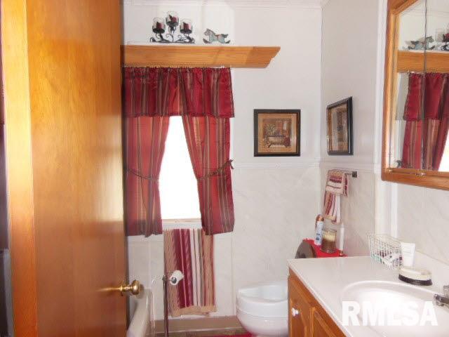 428 East 4th Street Flora, IL 62839 - Photo 14 of 21 Gallery Image 14