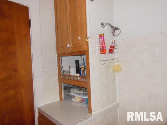 428 East 4th Street Flora, IL 62839 - Photo 15 of 21 Gallery Image 15
