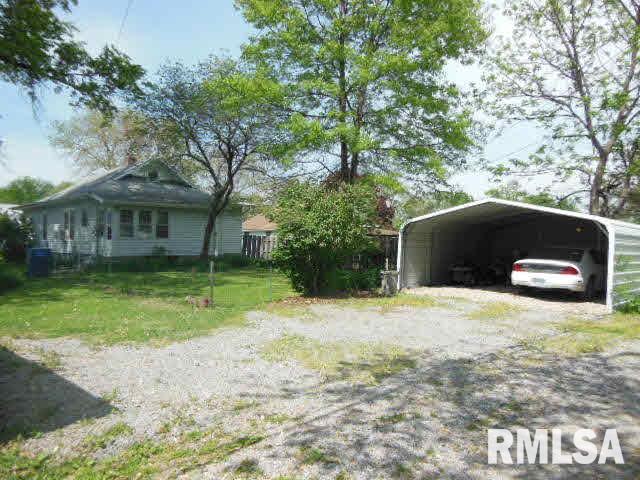 428 East 4th Street Flora, IL 62839 - Photo 19 of 21 Gallery Image 19