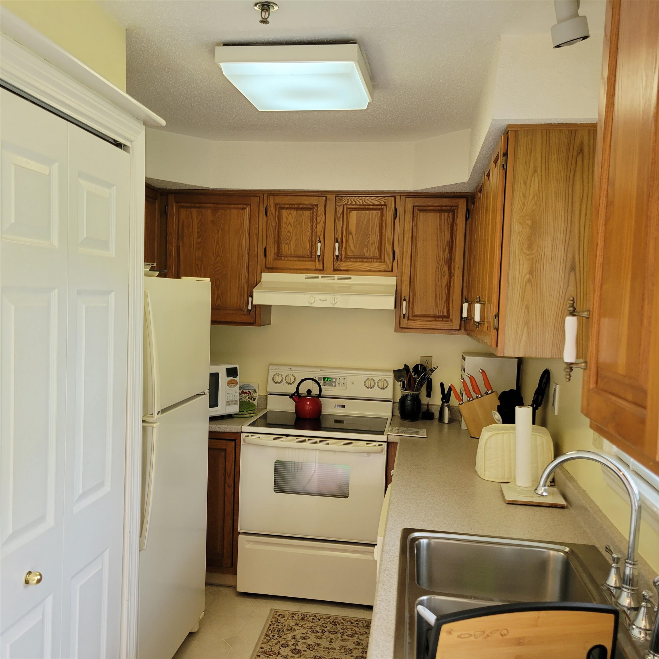 36 Riviera Road, Unit 36 Hudson, NH 03051 - Photo 14 of 23 Gallery Image 14