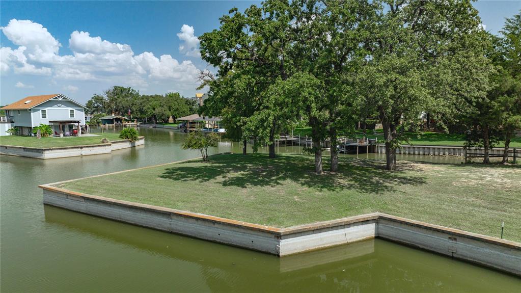 504 Harbor Drive South Azle, TX 76020 - Photo 10 of 25