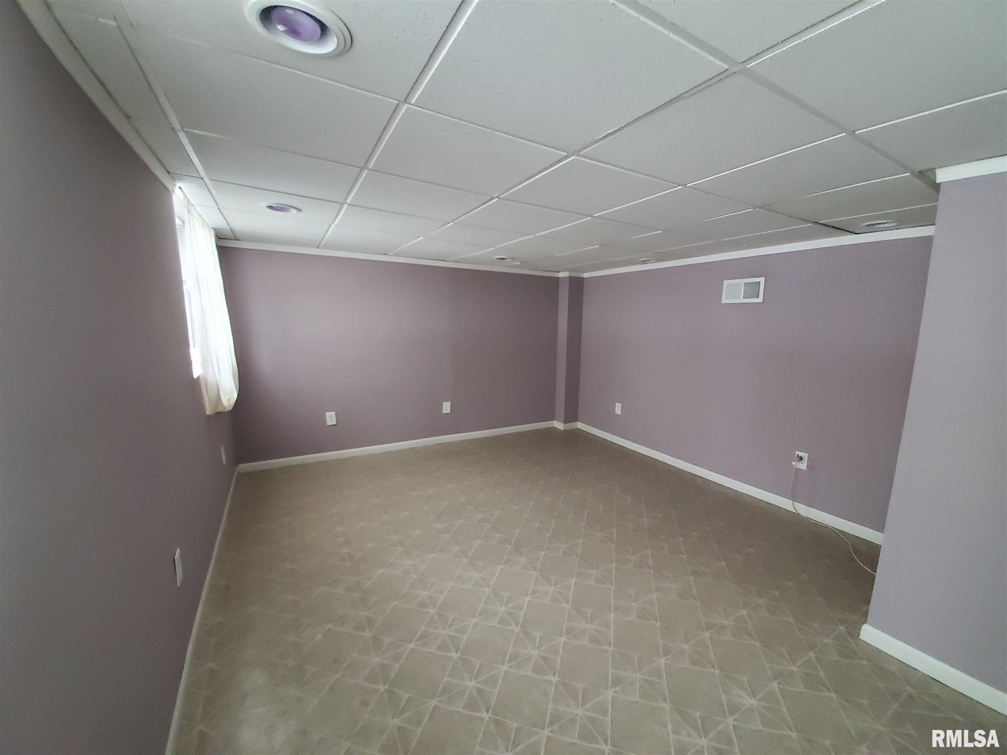 815 East Thoma Street Springfield, IL 62702 - Photo 14 of 29 Gallery Image 14