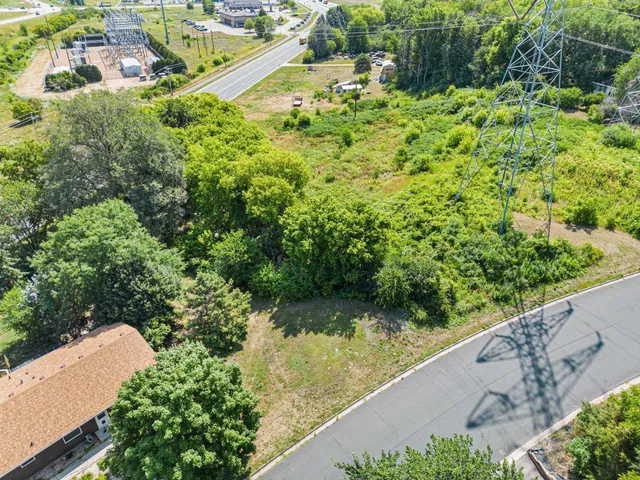 $95,000 | 1417 Tyrone Drive, Shakopee, MN 55379