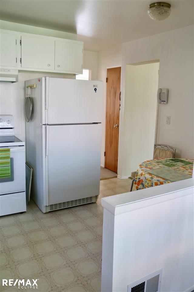 29470 Hoover Road Warren, MI 48093 - Photo 22 of 35 31346909-21.JPG