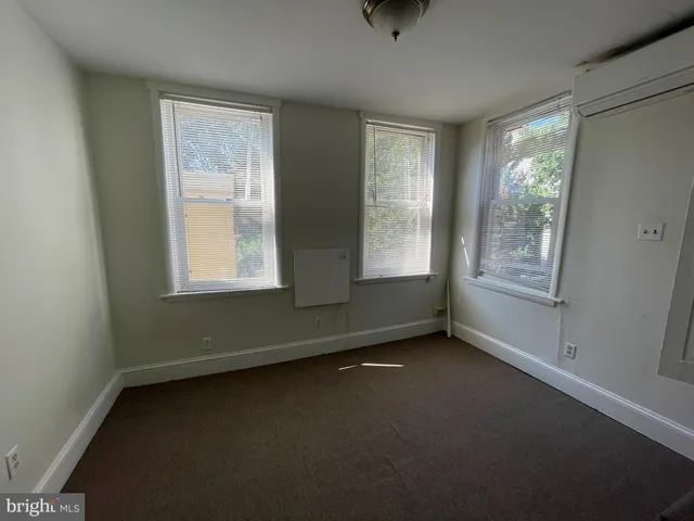 $1,495 | 790 South Front Street, Philadelphia, PA 19147