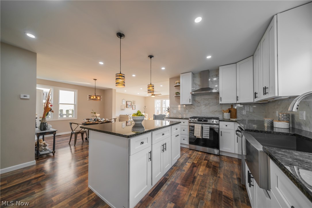 2328 Scranton Road Cleveland, OH 44113 - Photo 6 of 26 Gallery Image 6