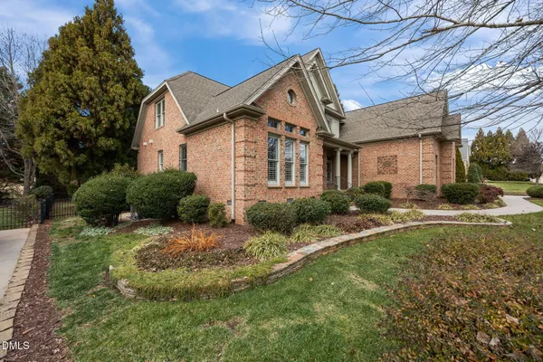 a front view of house with yard