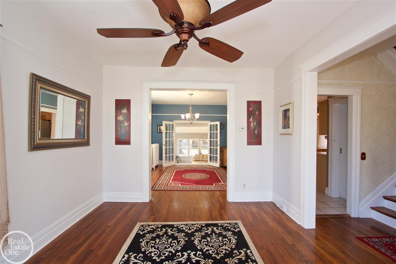 347 Neff Road Grosse Pointe, MI 48230 - Photo 15 of 75