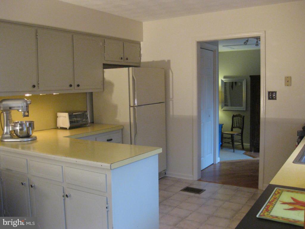 5717 Bossler Road Elizabethtown, PA 17022 - Photo 5 of 24 Gallery Image 5