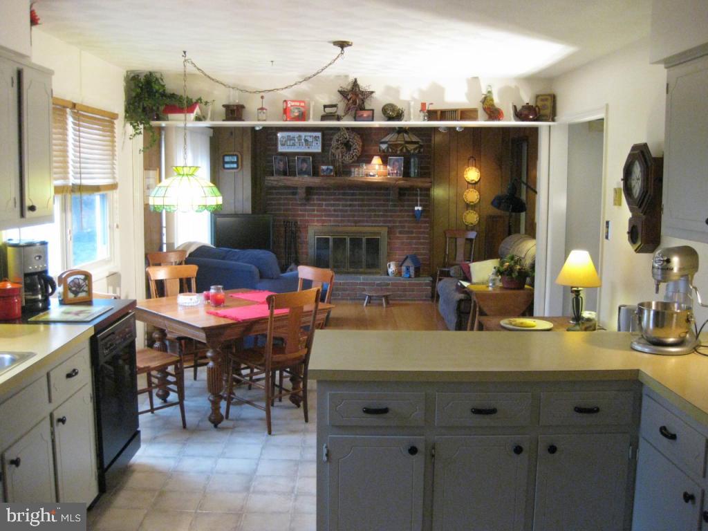 5717 Bossler Road Elizabethtown, PA 17022 - Photo 6 of 24 Gallery Image 6
