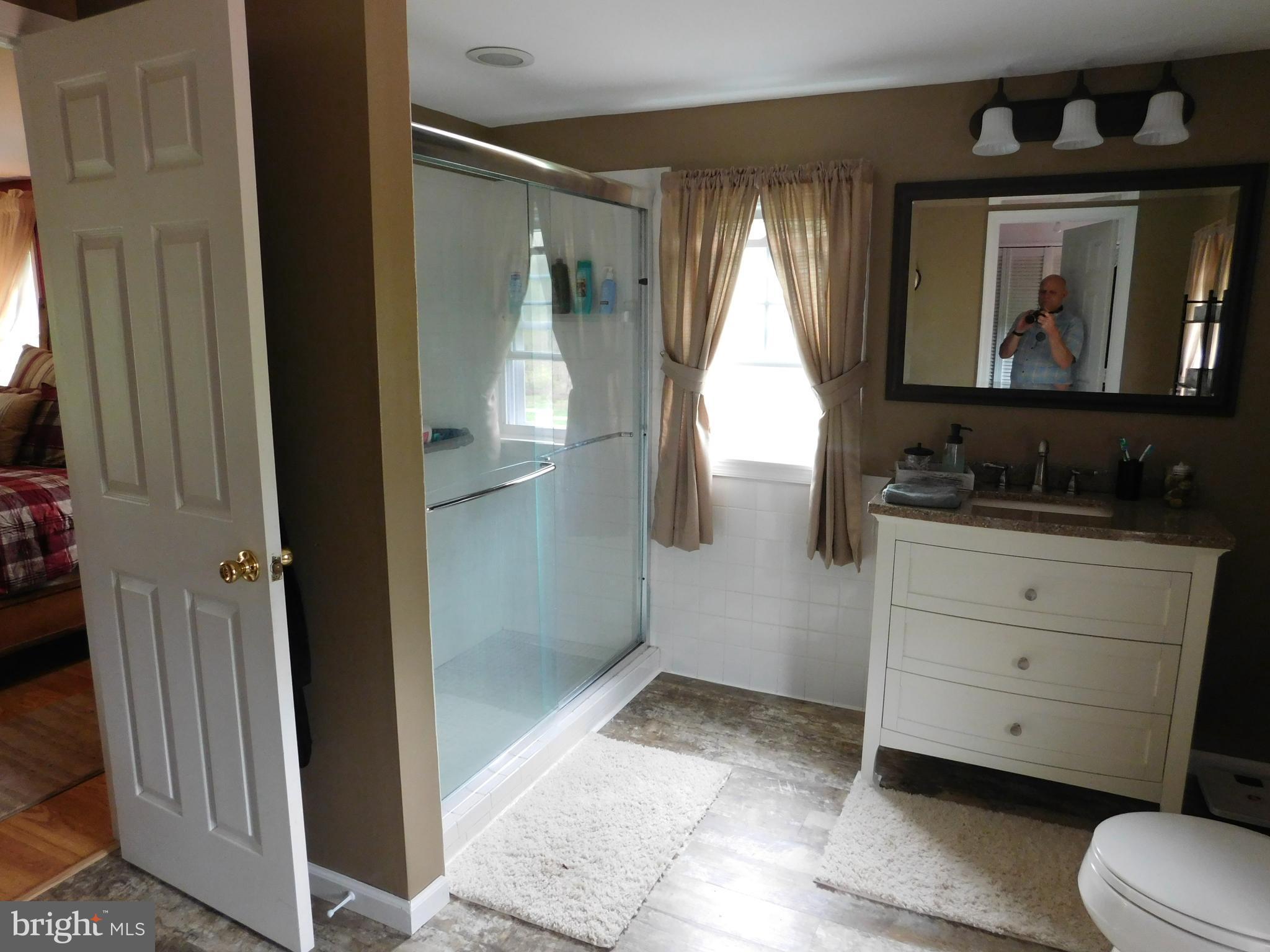 14114 Howdyshell Road Flintstone, MD 21530 - Photo 11 of 20 Bath (Master)