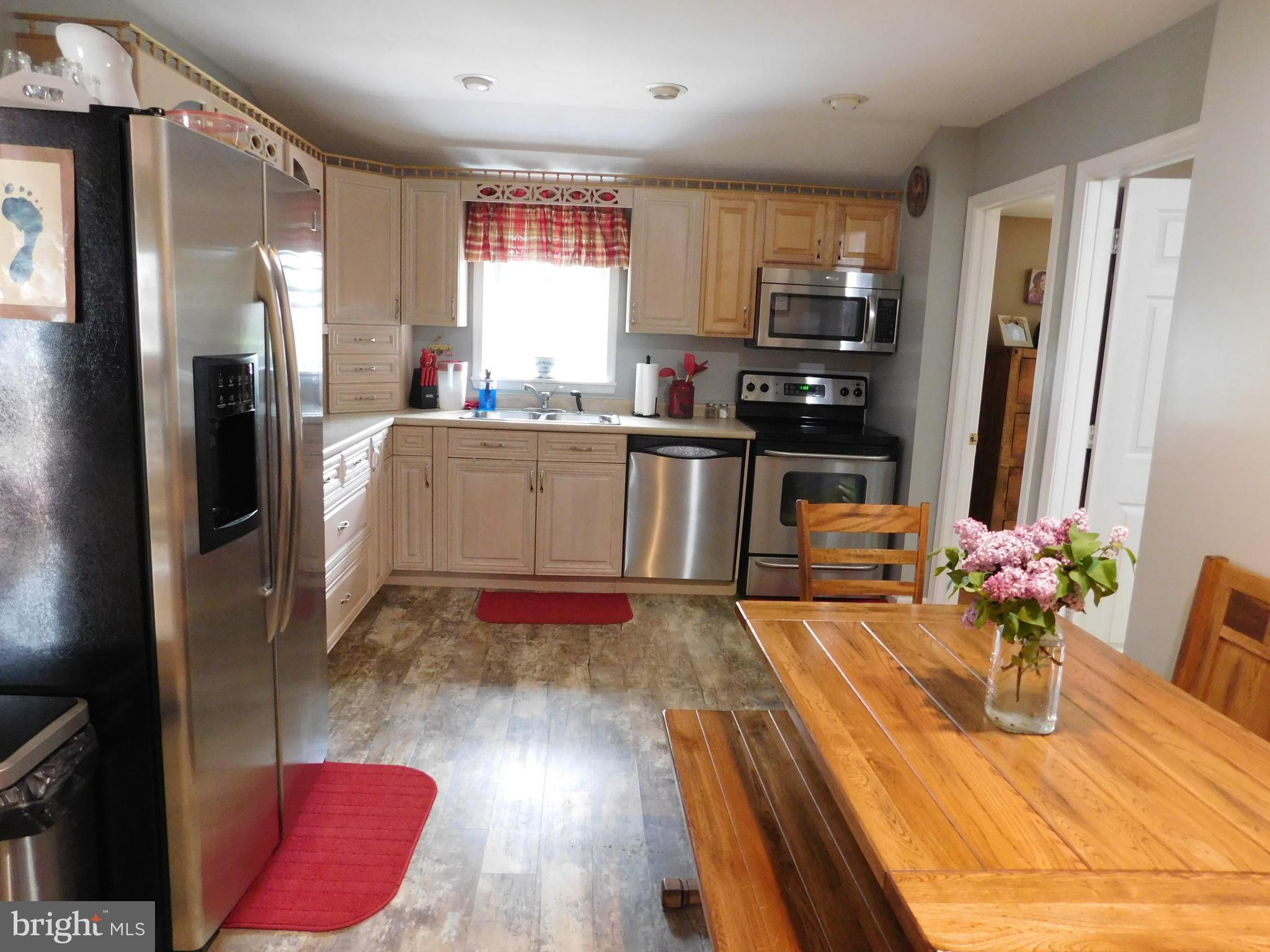 14114 Howdyshell Road Flintstone, MD 21530 - Photo 8 of 20 Kitchen