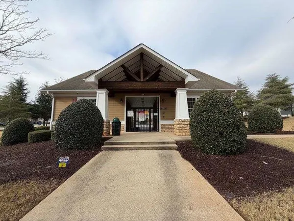 $2,000 | 2473 Capella Circle Southwest, South Fulton, GA 30331