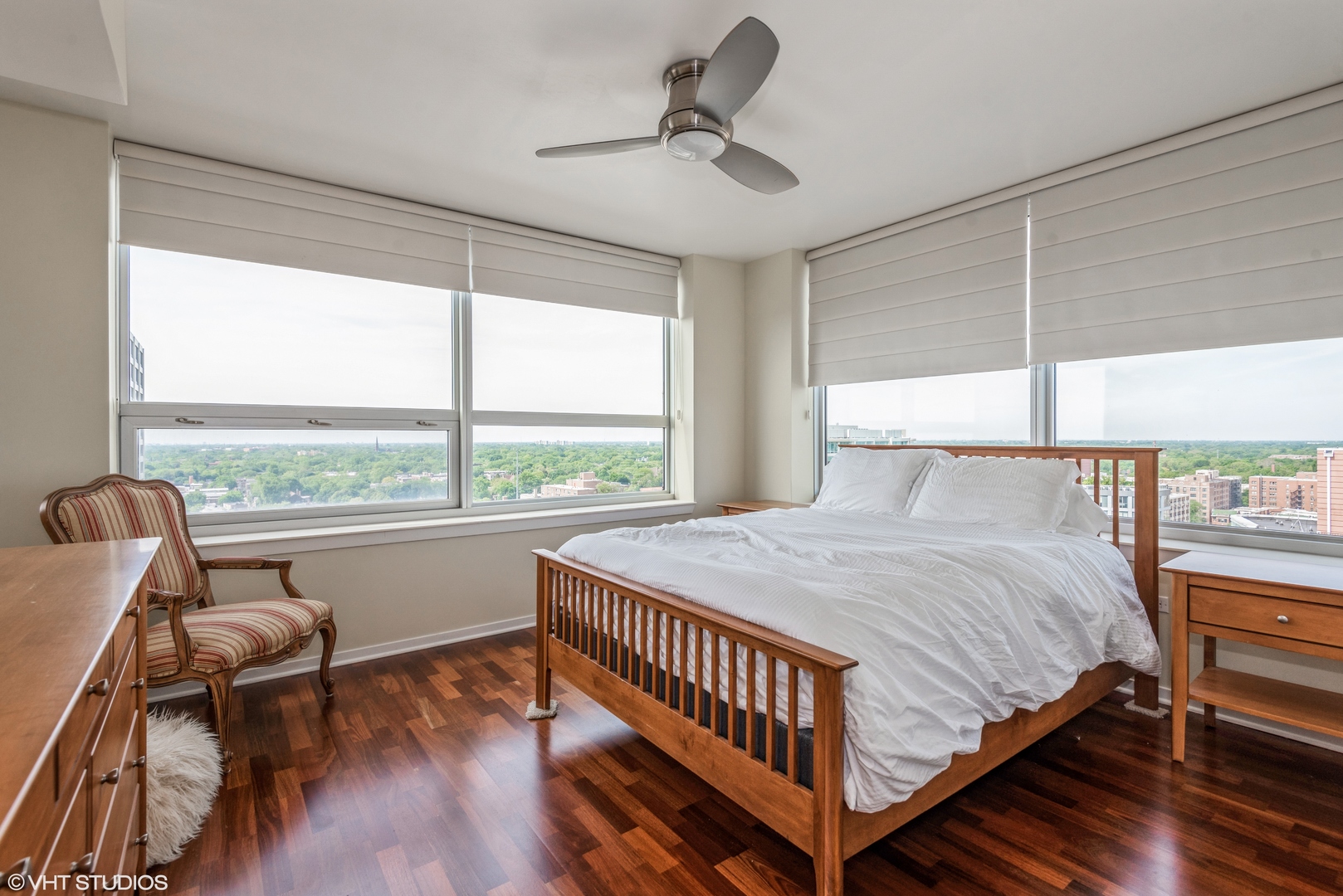 807 Davis Street, Unit 1501 Evanston, IL 60201 - Photo 7 of 17