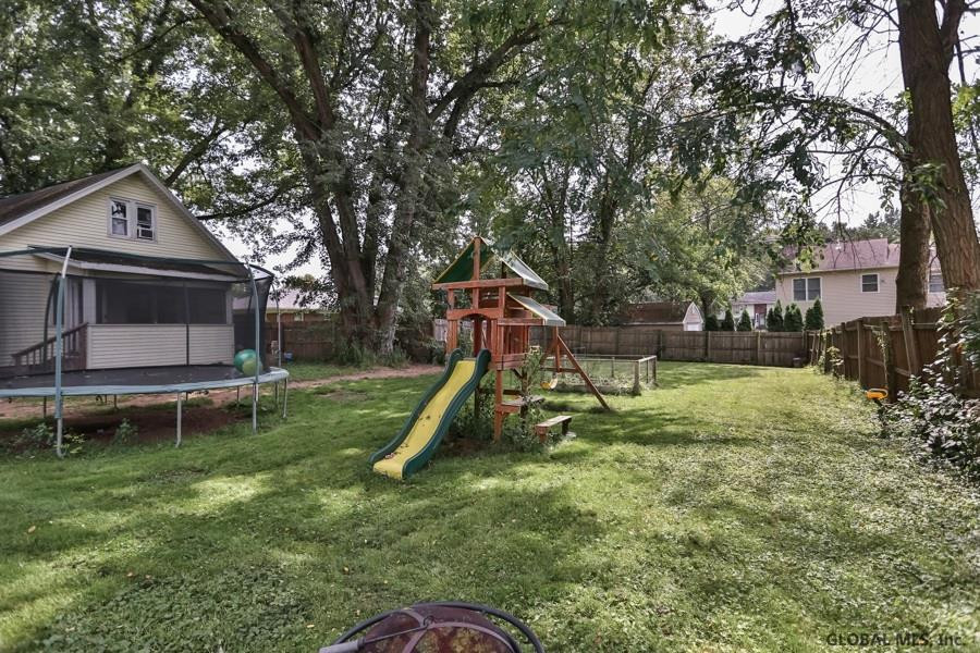 89 Hillcrest Road Colonie, NY 12110 - Photo 23 of 27 Photo 23